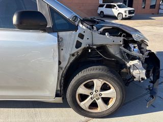 2014 Toyota Sienna L V6 7 Passenger - Primary Damage Left Image